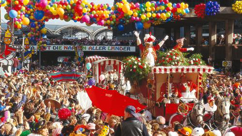 Độc đáo lễ hội hóa trang đường phố ở Cologne, Đức