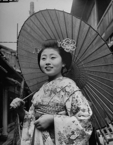 ảnh hiếm về cuộc sống của geisha năm 1946