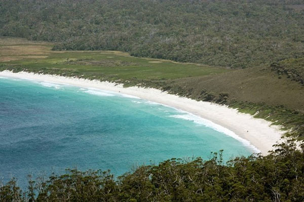 ấn tượng bãi biển trăng lưỡi liềm ở australia