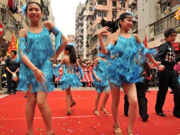 tưng bừng lễ hội đường phố ở hong kong