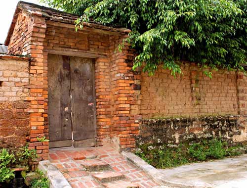 Về thăm 5 ngôi làng cổ nhất Việt Nam
