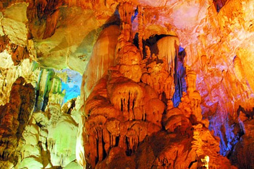 thám hiểm những hang động kỳ vĩ trên thế giới
