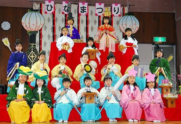 Lễ hội búp bê cho thiếu nhi ở Nhật Bản