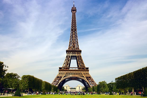 Những sự thật lạ lùng ít người biết về tháp Eiffel