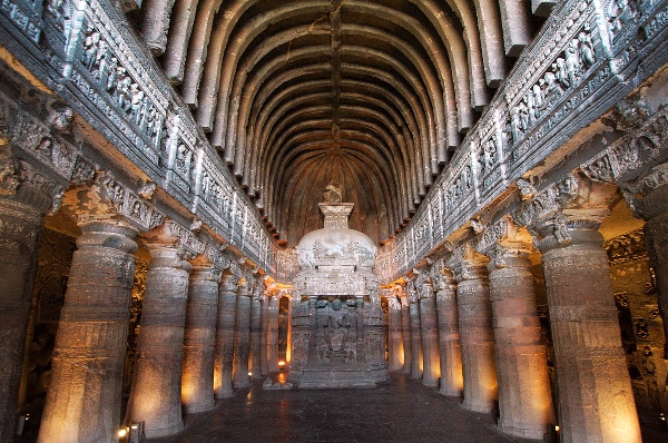 những ngôi chùa hang ấn tượng nhất thế giới