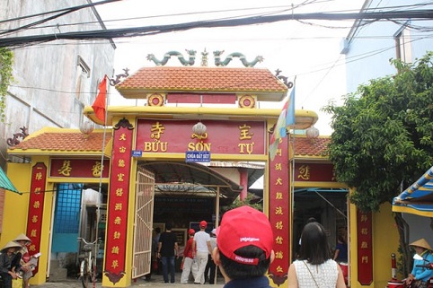 Ngôi chùa ở Việt Nam có nến 