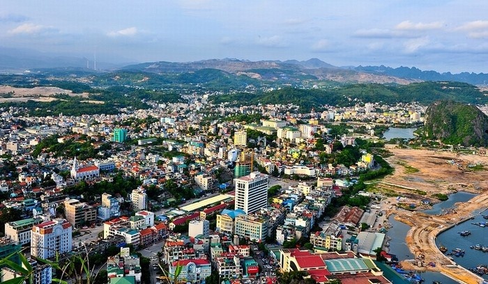 du lịch hạ long, du lịch núi bài thơ, du lịch quảng ninh, du lịch vịnh hạ long, khách sạn vịnh hạ long, khám phá quảng ninh, mytour.vn, núi bài thơ, núi bài thơ hạ long, vịnh hạ long, núi bài thơ – dấu tích thi nhân họa nước non trên vịnh hạ long