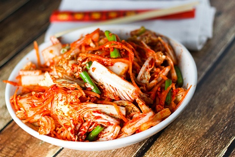 10 món quen thuộc trong bữa ăn đời thường của người Hàn tưởng ở trong phim
