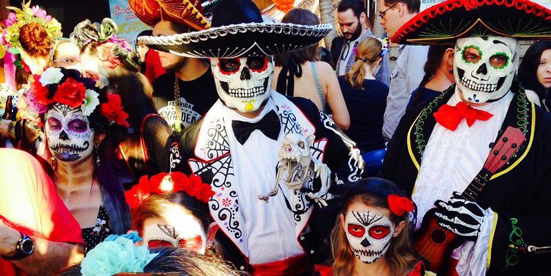ngày lễ người chết...tưng bừng nhất thế giới tại mexico