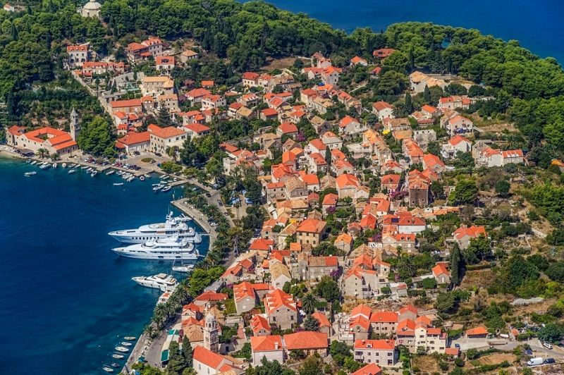 ngỡ ngàng trước vẻ đẹp của 10 thị trấn nhỏ quyến rũ nhất ở croatia