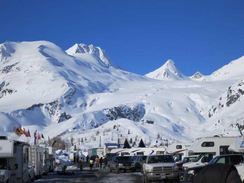 hóa thân thành nữ hoàng tuyết tại 10 địa điểm lạnh nhất trên thế giới