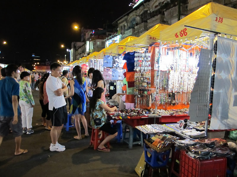 khám phá những khu chợ đêm nổi tiếng nhất việt nam