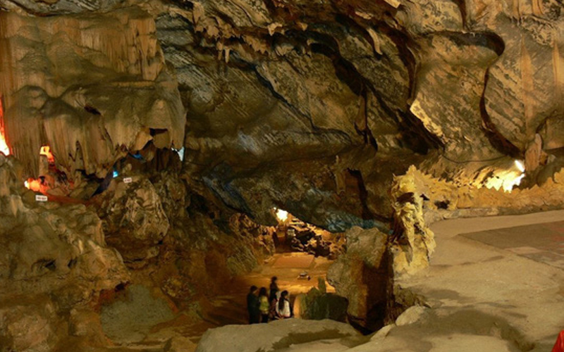Là người Việt, nhất định bạn phải tới 4 hang động này một lần trong đời