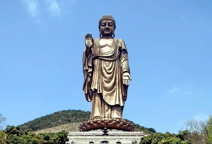 Chiêm ngưỡng vẻ đẹp hùng vĩ của 10 bức tượng cao nhất thế giới