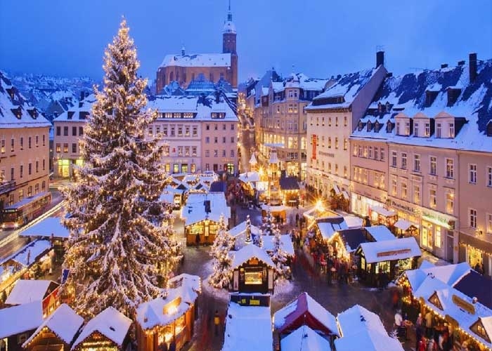 Những lý do bạn nên đi du lịch châu Âu mùa Giáng sinh