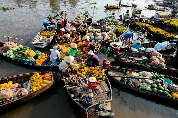 Khám phá 5 khu chợ nổi đặc trưng của miền sông nước Việt Nam