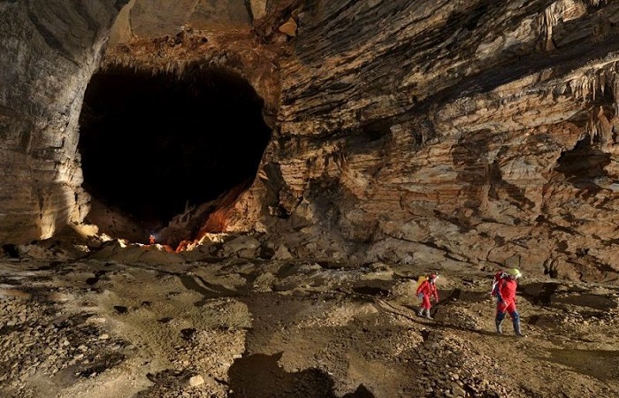 hoa mắt chiêm ngưỡng những chiếc hố khổng lồ - 'lối vào thế giới ngầm' bí ẩn trên thế giới