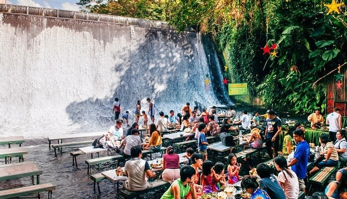 ăn tối trên bầu trời, dùng bữa dưới thác nước tại những nhà hàng độc đáo nhất thế giới