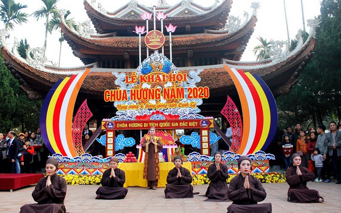 Hội chùa Hương và các lễ hội tháng Giêng được mong chờ nhất