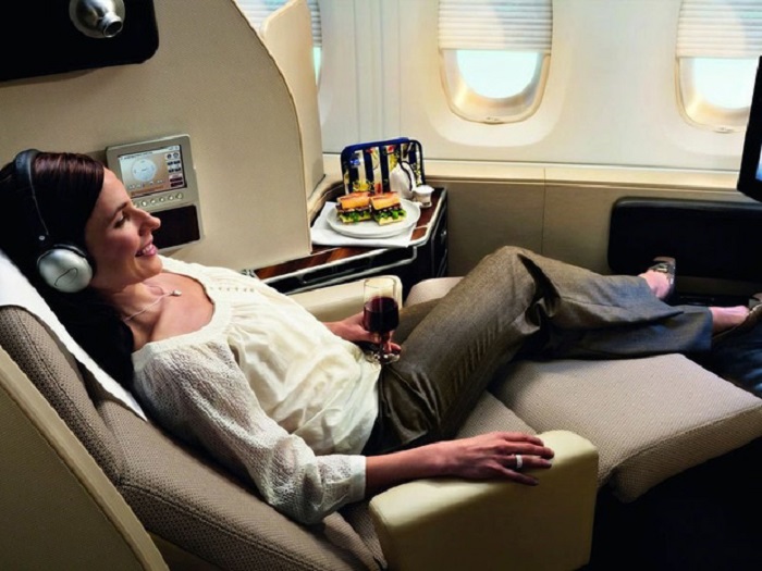 amazon, những chuyến bay đắt nhất hành tinh chỉ dành cho giới siêu giàu: quản gia riêng, giường 5 sao và champagne tuyệt hảo