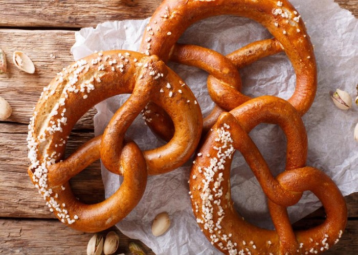 giải mã sức hút bánh xoắn pretzel được google doodle vinh danh