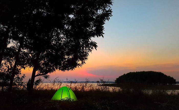 3 địa điểm cắm trại bên bờ hồ 'chill quên lối về' ở miền nam