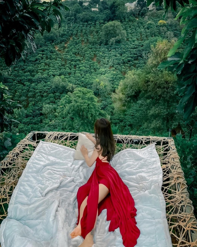 ‘ảo tung chảo’ vẻ đẹp của 4 chiếc giường lưới ngoài trời tại việt nam 