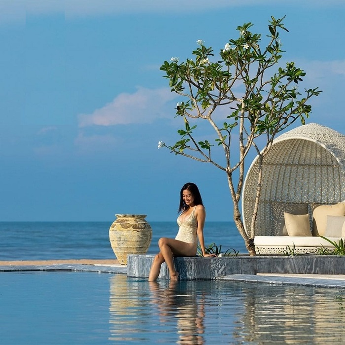 Nhất định phải dành tiền để một lần nghỉ dưỡng ở 5 khu nghỉ dưỡng có hồ bơi view biển xịn sò nhất Việt Nam