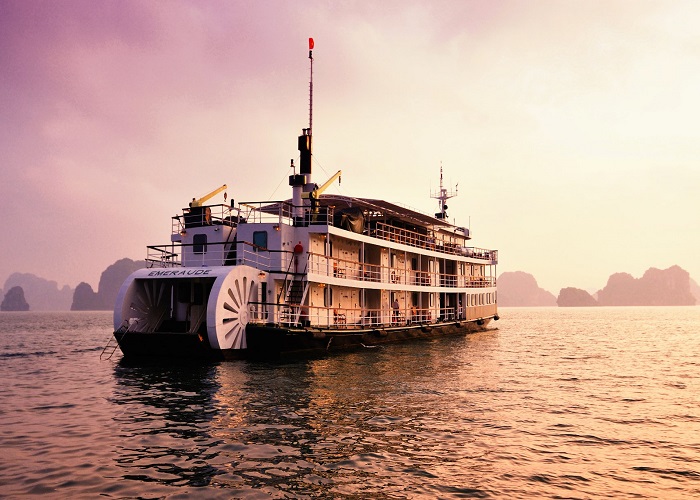 Muốn biết người giàu tiêu tiền như thế nào, hãy thử trải nghiệm du lịch du thuyền ở Việt Nam