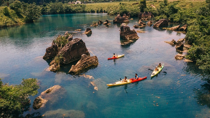 sông  nho quế, hà giang và những địa điểm chèo thuyền kayak đẹp nhất việt nam cho bạn khám phá