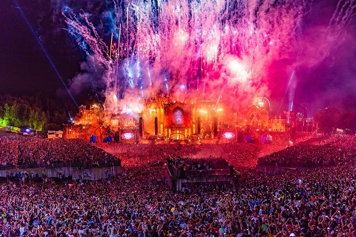 cháy hết mình cùng với những lễ hội âm nhạc lớn nhất thế giới