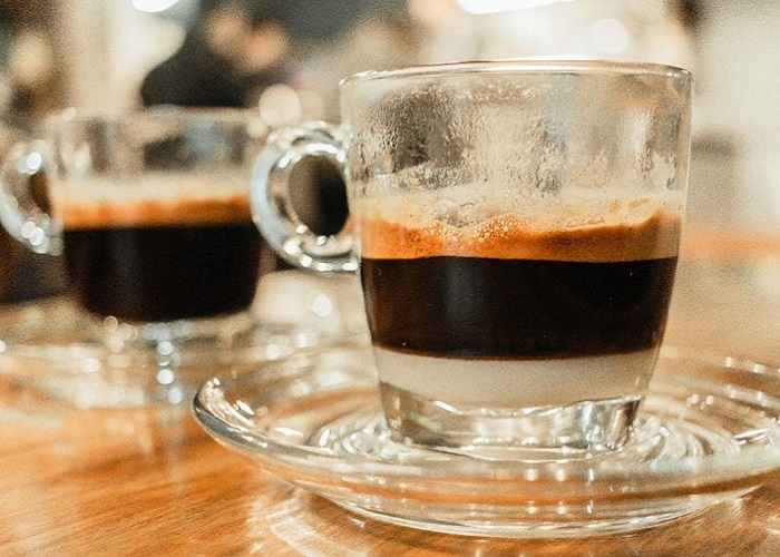 điểm đến cho dân sành cà phê: nhâm nhi expresso ở rome, tìm hiểu nghệ thuật caffeomancy ở istanbul