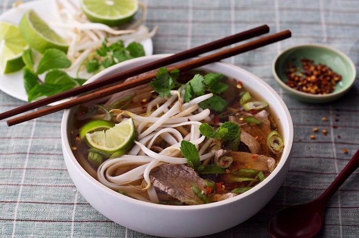 Báo Anh gợi ý những món ăn Việt Nam hấp dẫn nhất định phải thử