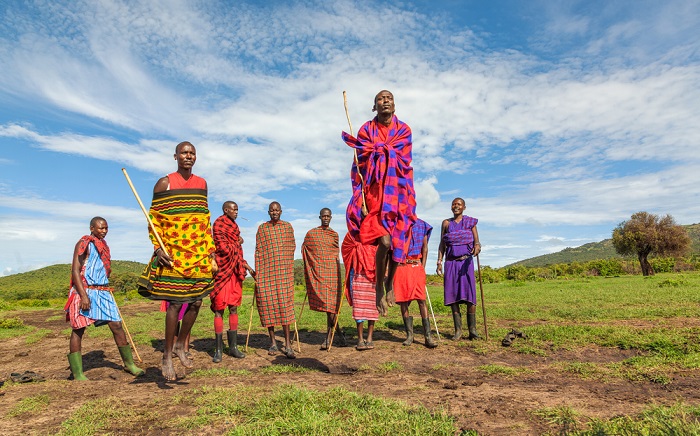 Châu Phi: Vùng đất hoang sơ với những phong tục lạ kỳ