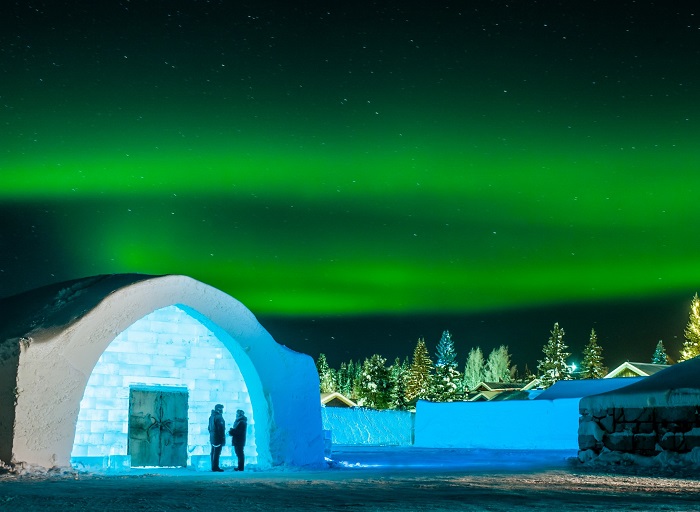 địa điểm săn bắc cực quang: bán đảo núi lửa ở iceland hay khách sạn băng nổi tiếng thụy điển?