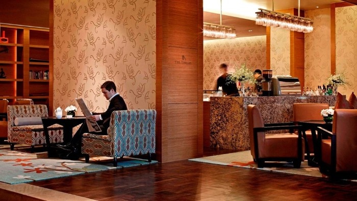 du lịch công tác, khách sạn intercontinental, khách sạn novotel, khách sạn pullman, new world sài gòn, sofitel legend metropole hanoi, 5 khách sạn tốt nhất dành cho du khách công tác tại việt nam