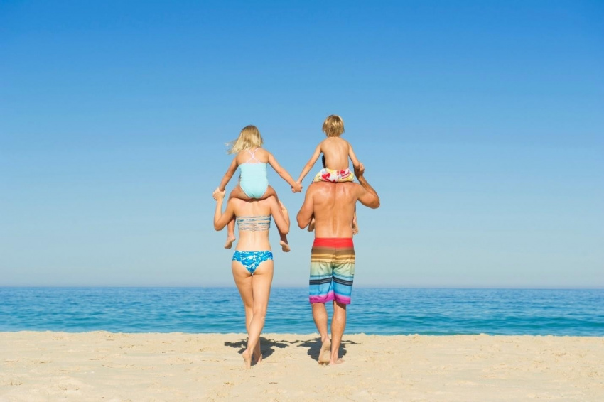 Du lịch mùa hè với nước cần lưu ý điều gì cho trẻ?