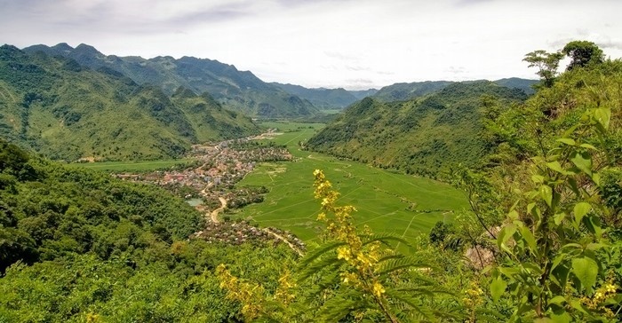 Bản Pom Coọng - bản làng mang đậm chất bản Thái