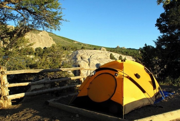 cẩm nang du lịch, cắm trại, du lịch phượt, mẹo du lịch, hướng dẫn kỹ năng chọn và dựng lều khi phượt dài ngày