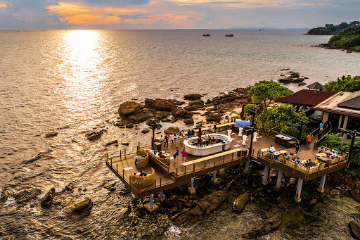 Top 10 quán bar sang chảnh, hào nhoáng nhất Phú Quốc