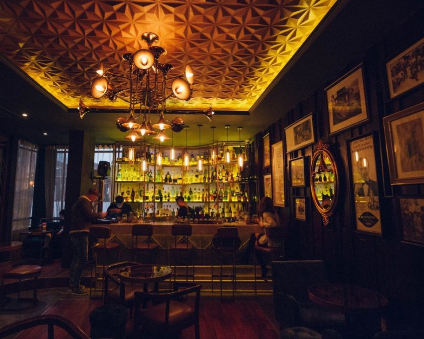 Top 10 quán bar Hà Nội nổi tiếng được giới trẻ yêu thích