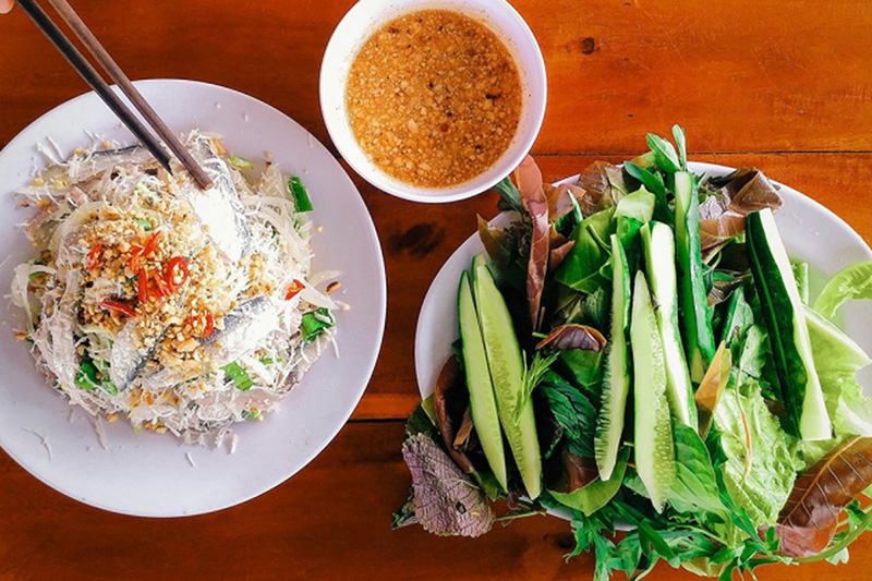 Top 10 quán ăn ngon giá “siêu mềm” ở trung tâm Phú Quốc