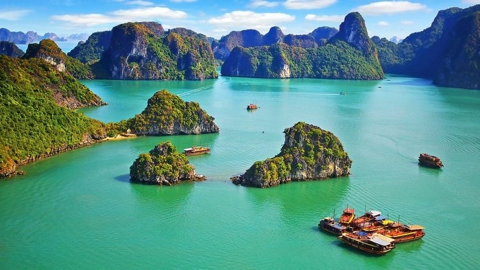 Du lịch Việt Nam ôm cả đất trời