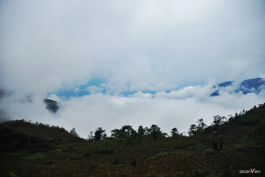 cảnh đẹp lai châu, du lịch lai châu, khám phá lai châu, có một sìn hồ chìm trong mây giữa núi rừng lai châu