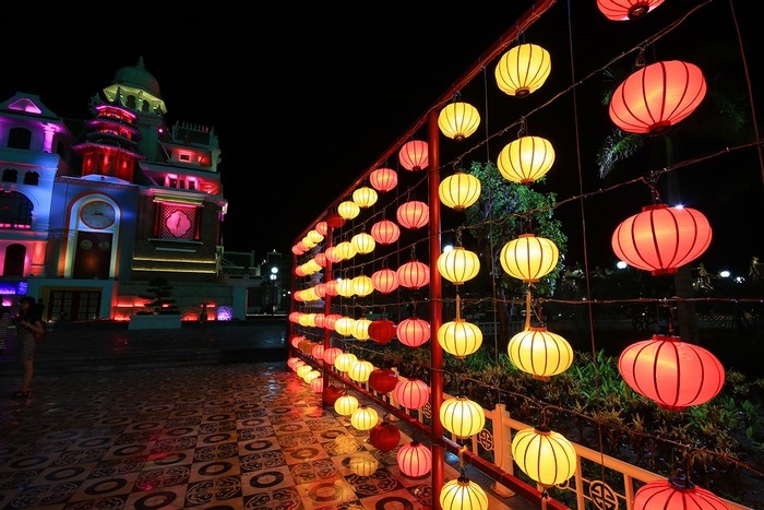 asia park đà nẵng, cảnh đẹp đà nẵng, du lịch đà nẵng, kinh nghiệm du lịch đà nẵng, đường đèn lồng hơn 1.000 m ở đà nẵng