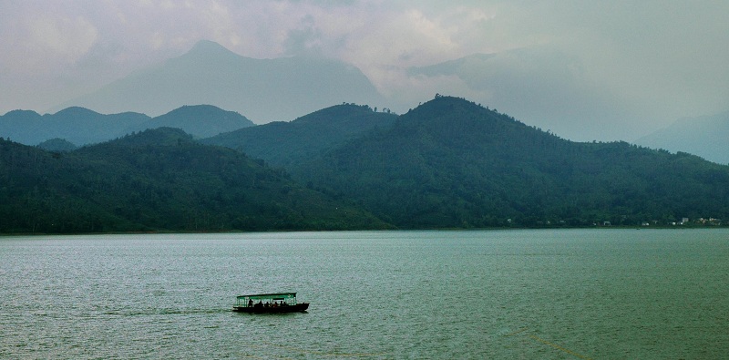 {}, hồ núi cốc – vẻ đẹp non nước hữu tình gắn với huyền thoại một tình sử
