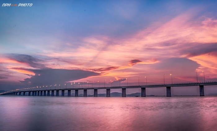 Có gì sau cây cầu vượt biển dài nhất Việt Nam?