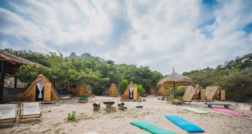 biển hồng vàn, coco beachcamp, du lịch nha trang, du lịch việt nam, vịnh cam ranh, những lều ngủ đang hot cho mùa du lịch 30/4