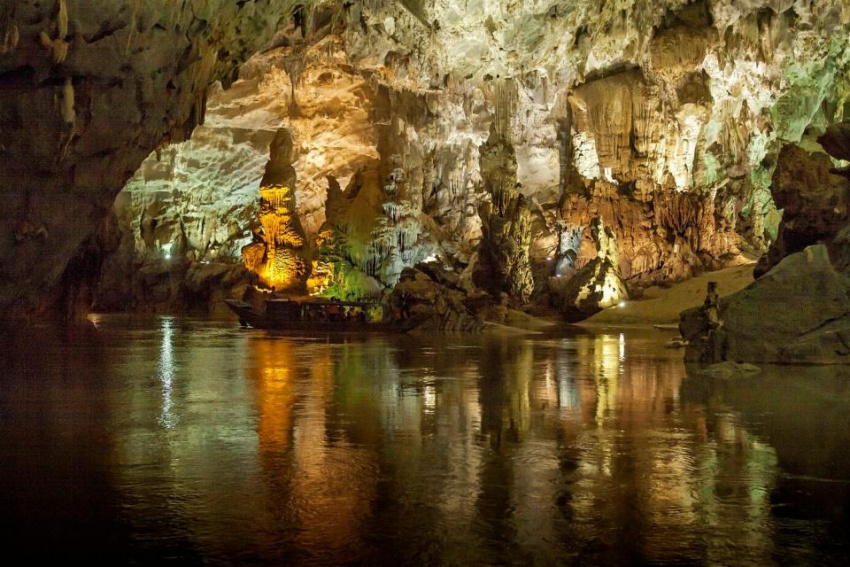 Gợi ý 9 hang động du khách có thể khám phá ở Quảng Bình