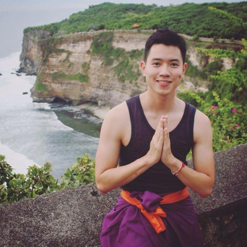 Cơ trưởng đẹp trai nhất Việt Nam: Đừng đi Bangkok nữa, Bali hay hơn nhiều!